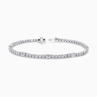Round and Baguette Tennis Bracelet in 18K White Gold (11.8ct tw.)