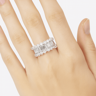 Deco Divine Ring, 18K White Gold and Diamonds