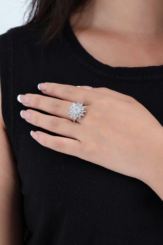 Deco Exo Ring, 18K White Gold and Diamonds